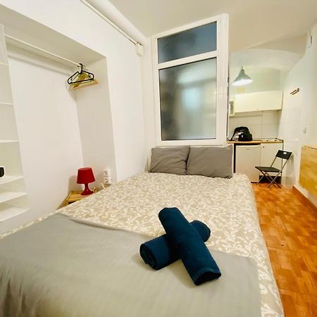 011 Apartamento 1 3 Apartment Barcelona Luaran gambar